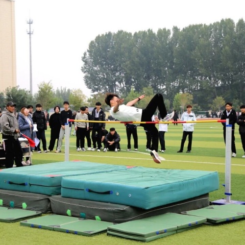 石家莊東華鐵路學(xué)校管理是封閉嗎？