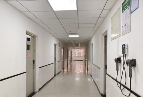 石家莊東華鐵路學(xué)校宿舍能洗澡嗎？