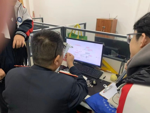 石家莊東華鐵路學(xué)校有計(jì)算機(jī)專業(yè)嗎？